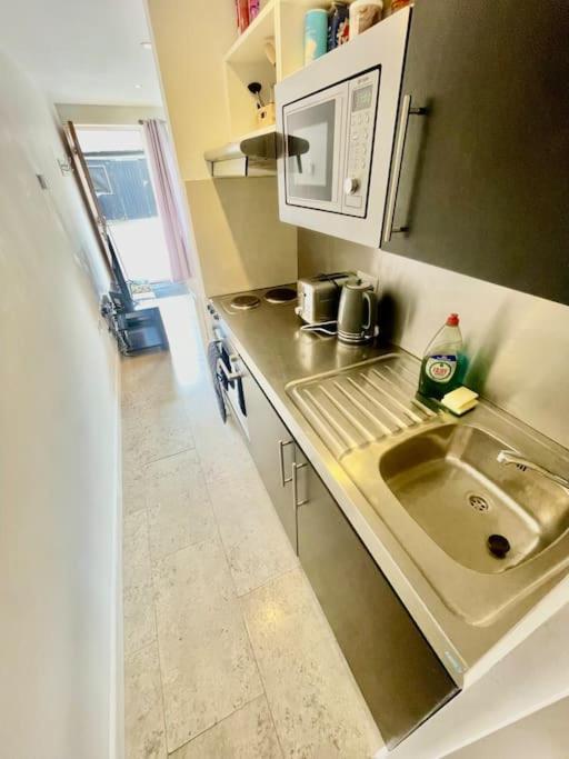 Cambridge City Centre Studio, Sleeps 3 Ngoại thất bức ảnh